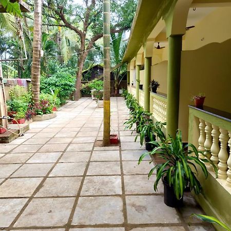 One Love Guest House مورجيم المظهر الخارجي الصورة